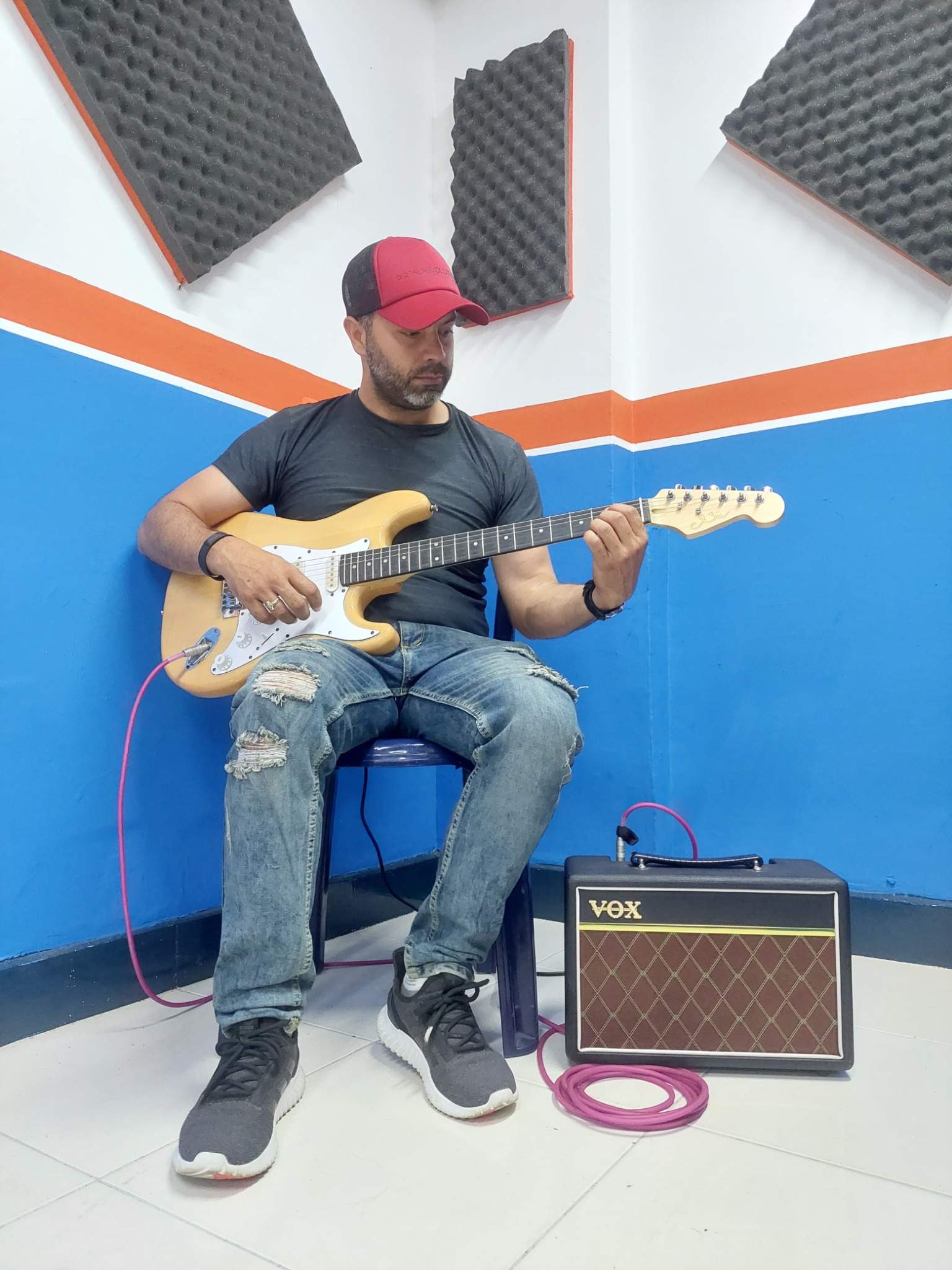estudiantes curso guitarra coramarte bucaramanga